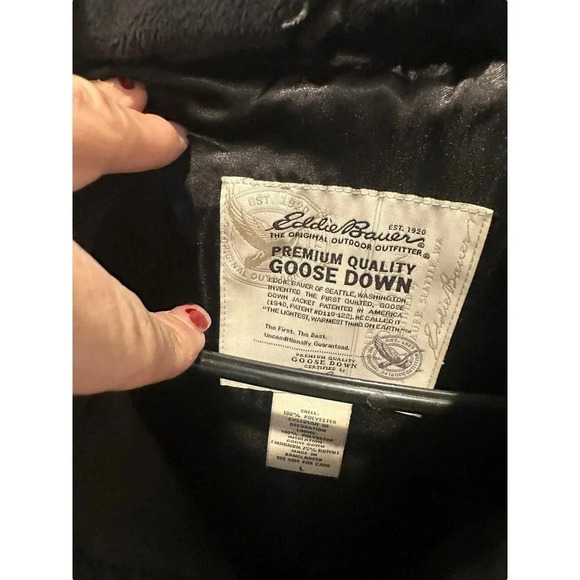 Eddie Bauer Premium Goose Down Quilted Microfiber Puffer Vest Size Large - Picture 3 of 8